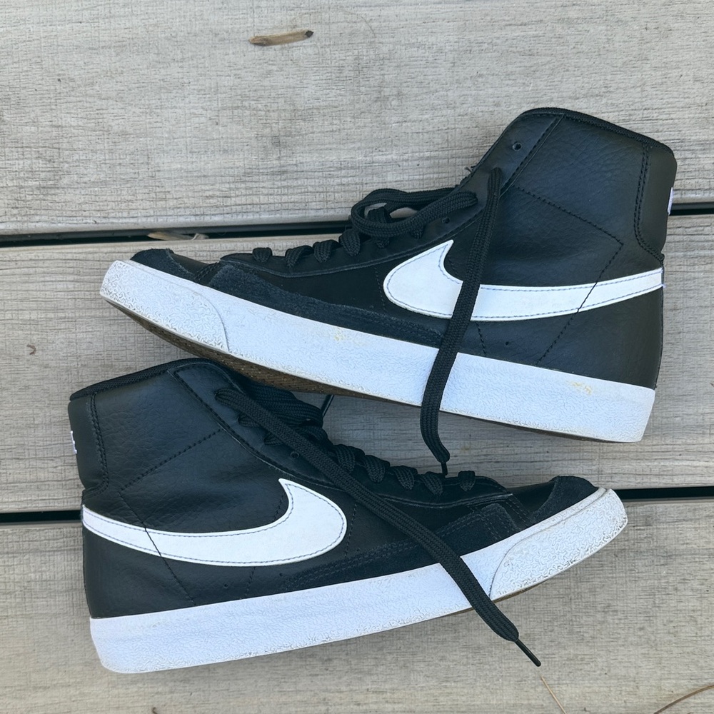 Like New Nike Blazers // Black and White Leather High-Tops